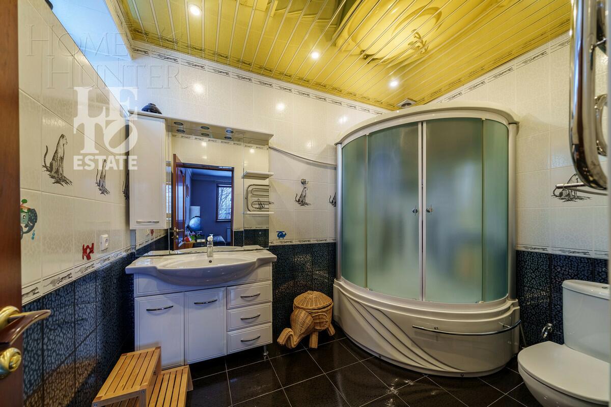 2-этажный коттедж 553.8 м² с отделкой