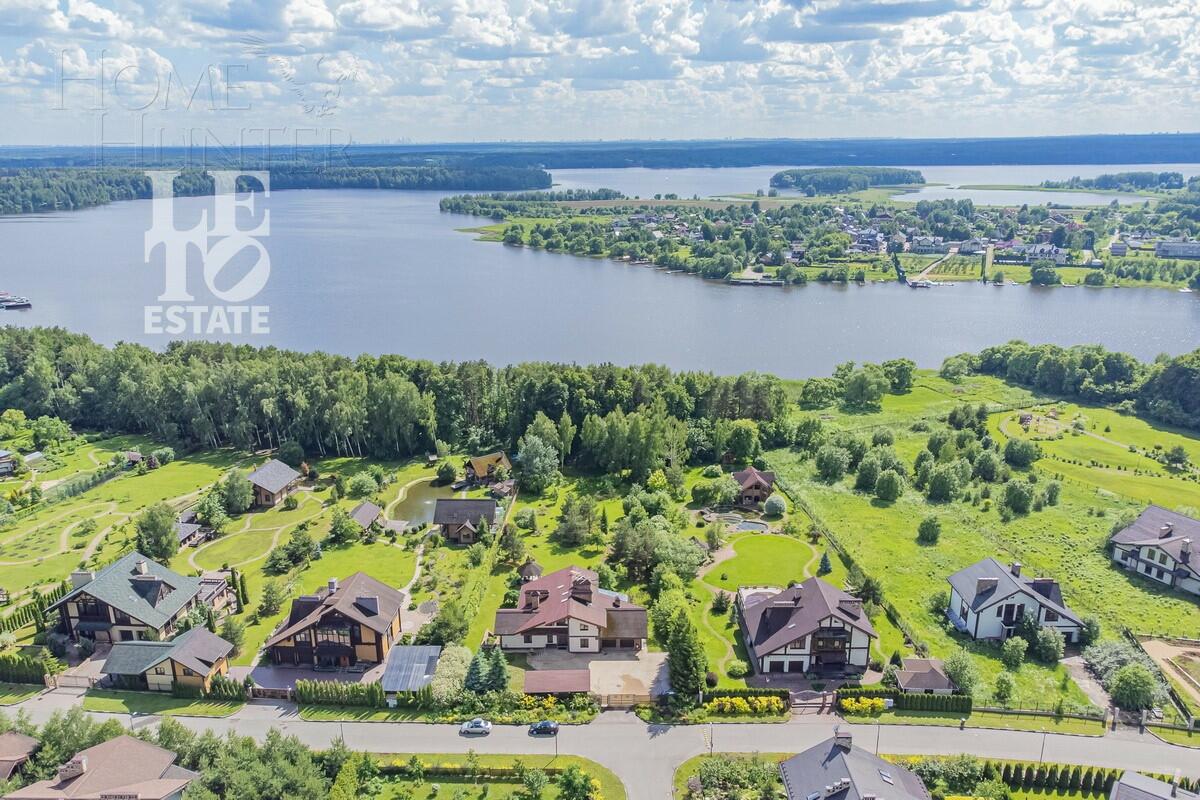 3-этажный коттедж 692.6 м² с отделкой