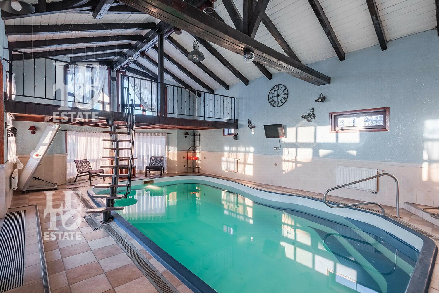 2-этажный коттедж 730 м² с отделкой