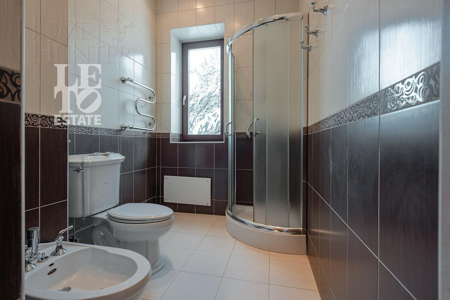 2-этажный коттедж 479.7 м² с отделкой