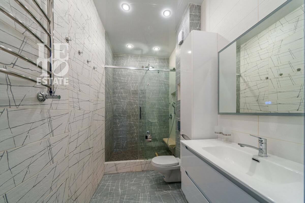 2-этажный коттедж 244 м² с отделкой