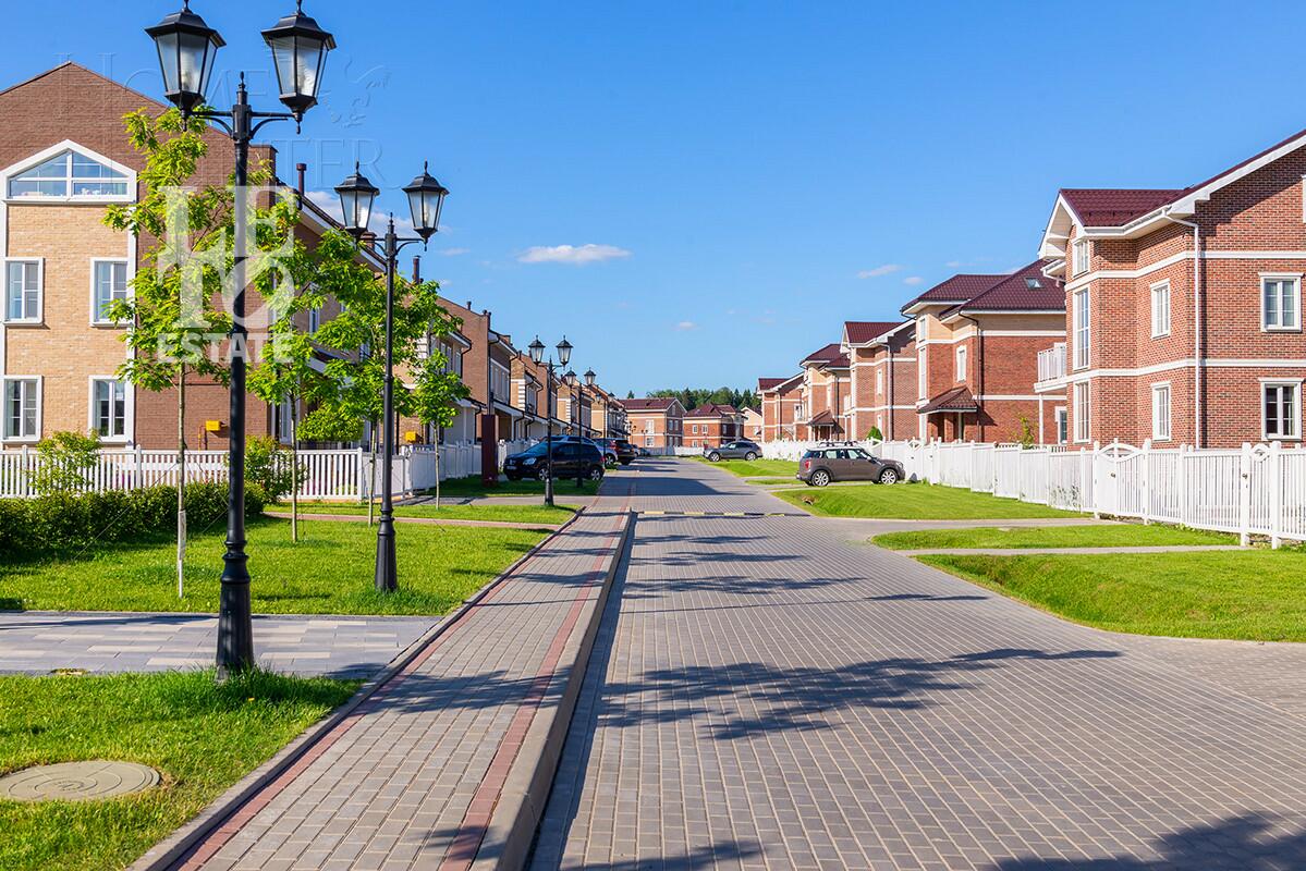 2-этажный коттедж 310.2 м² с отделкой