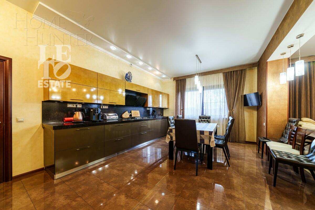 2-этажный коттедж 529.6 м² с отделкой