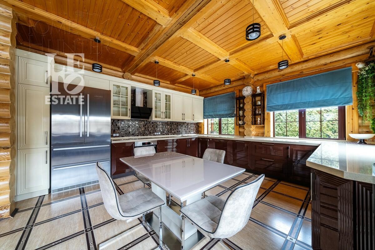 2-этажный коттедж 680 м² с отделкой