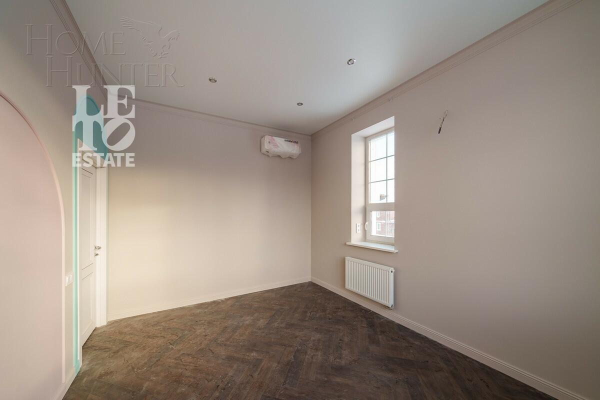 2-этажный коттедж 245.3 м² с отделкой