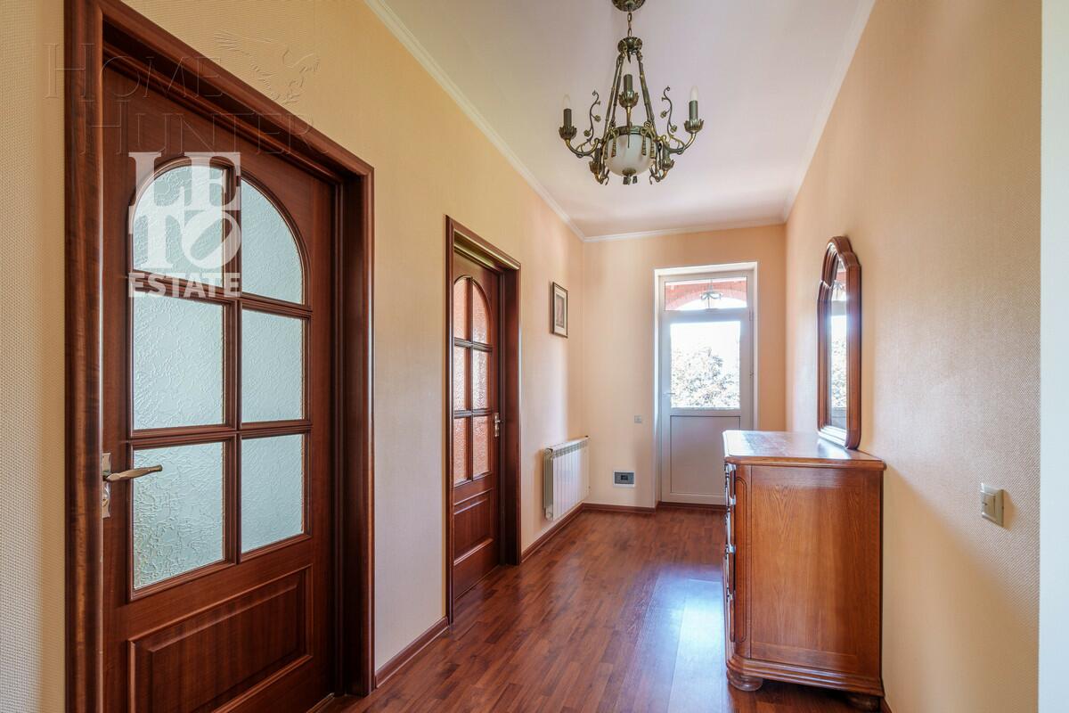 2-этажный коттедж 330 м² с отделкой