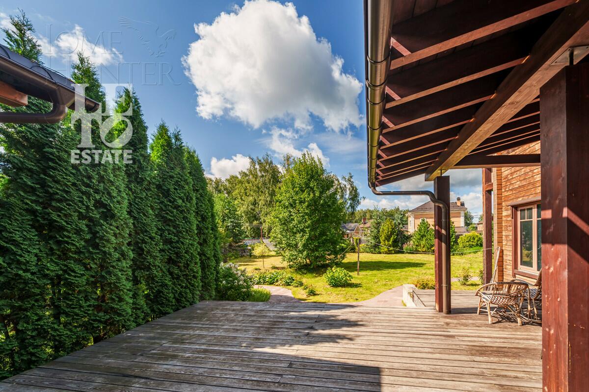 2-этажный коттедж 600 м² с отделкой