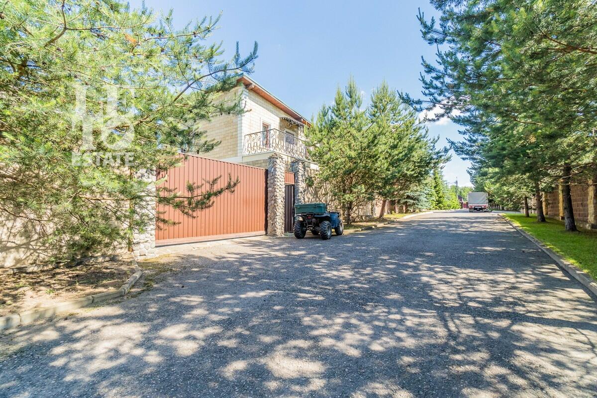 2-этажный коттедж 479.7 м² с отделкой