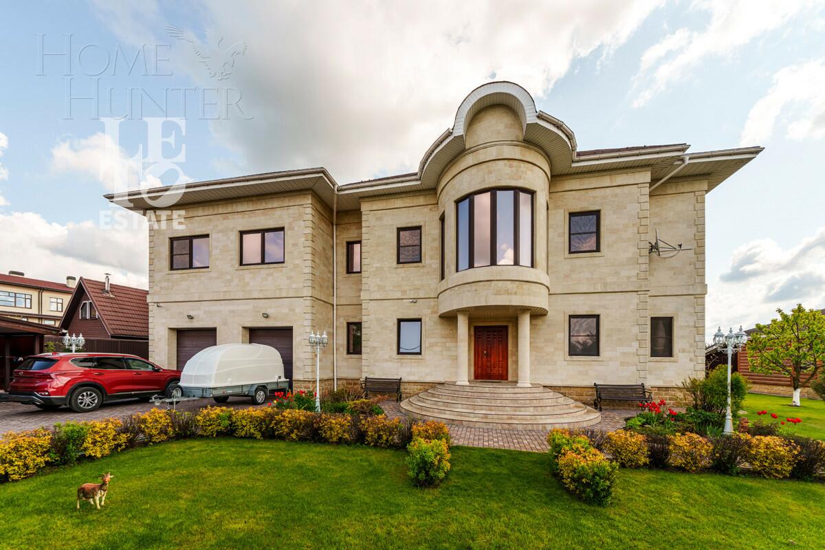 2-этажный коттедж 529.6 м² с отделкой