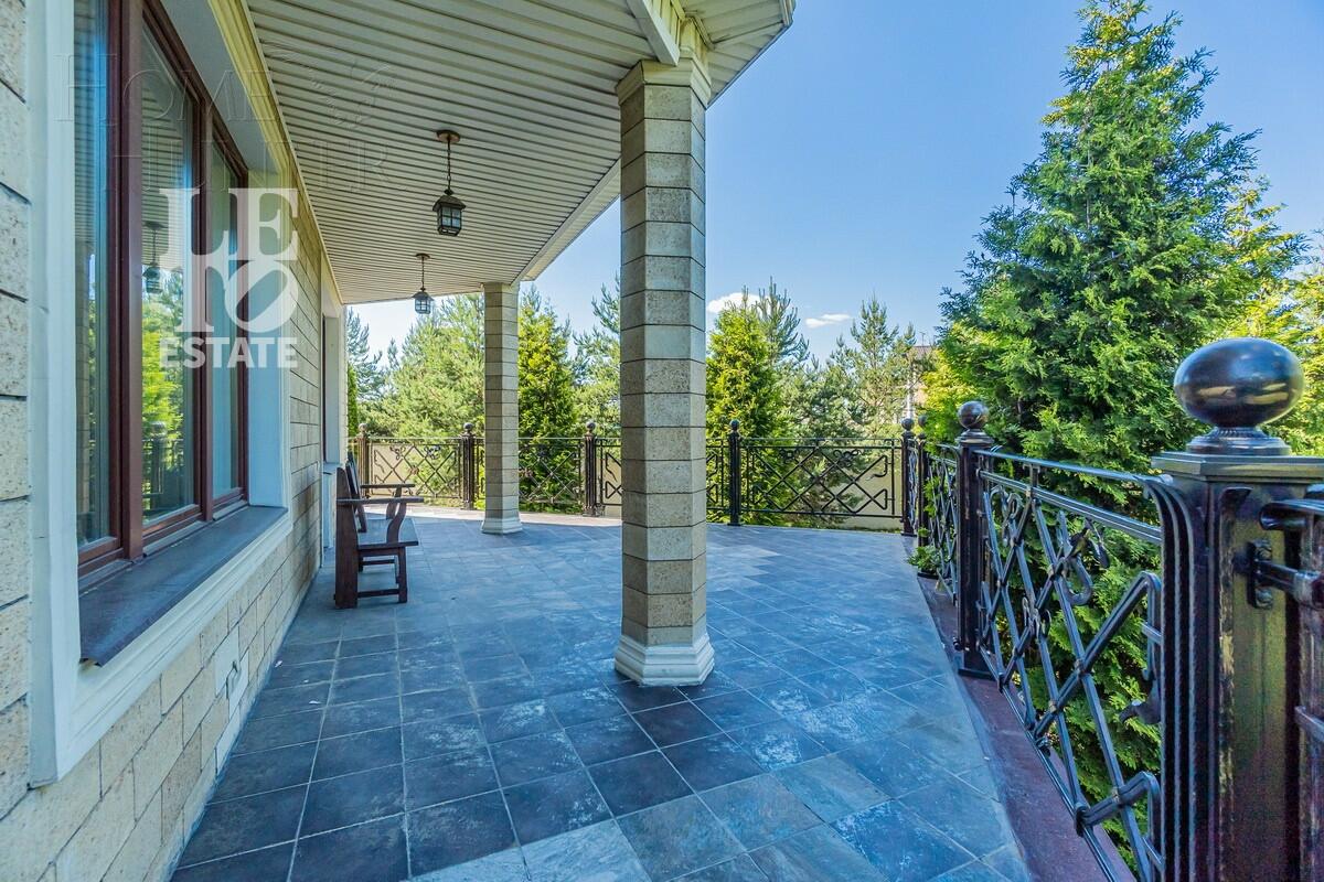 2-этажный коттедж 479.7 м² с отделкой