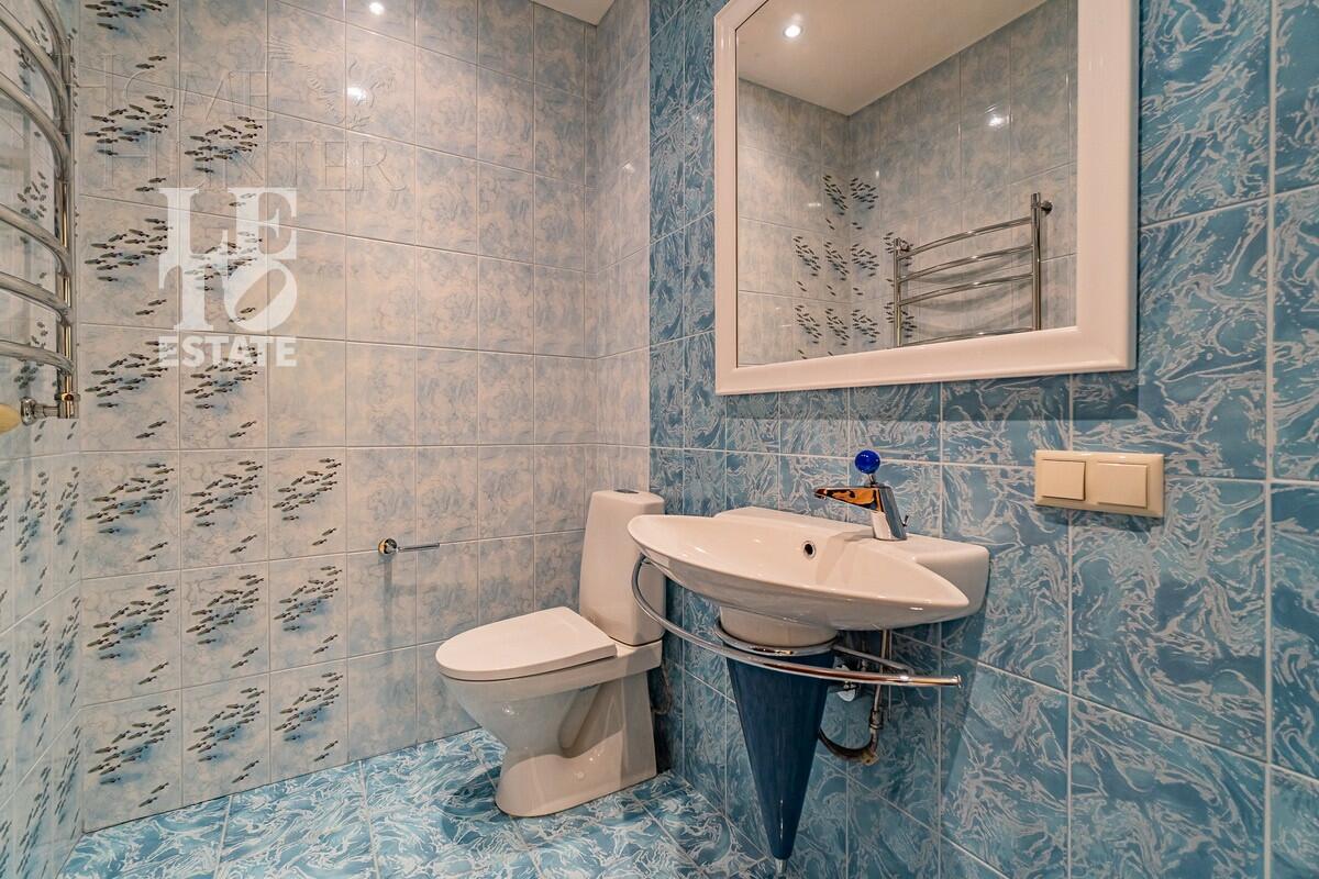 3-этажный коттедж 692.6 м² с отделкой