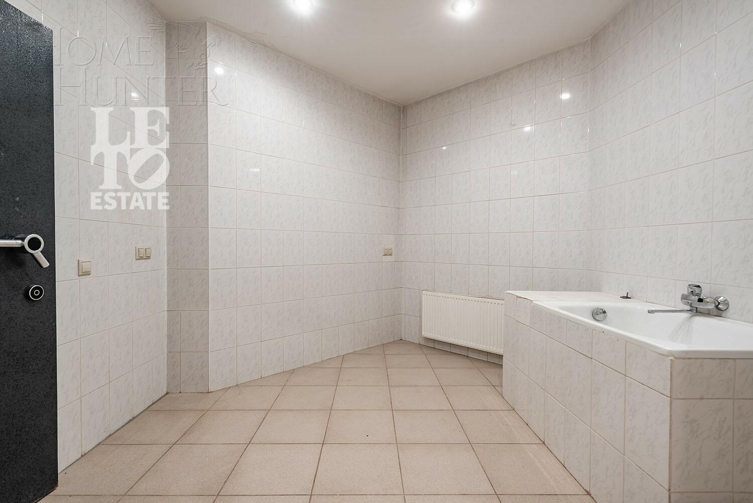 2-этажный коттедж 479.7 м² с отделкой