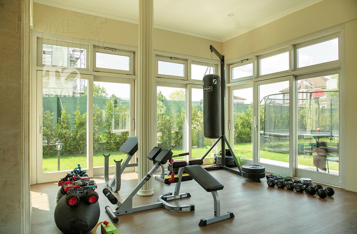 2-этажный коттедж 1 200 м² с отделкой