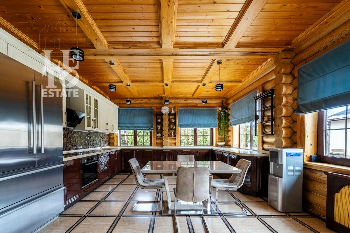 2-этажный коттедж 680 м² с отделкой