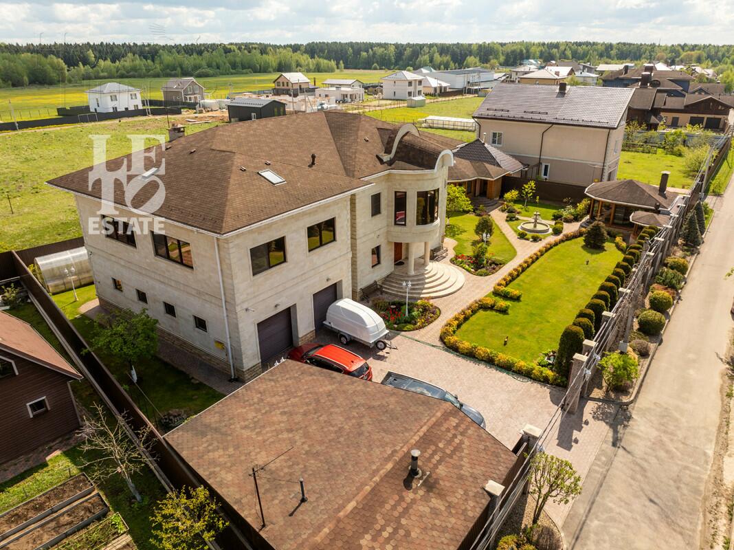 2-этажный коттедж 529.6 м² с отделкой