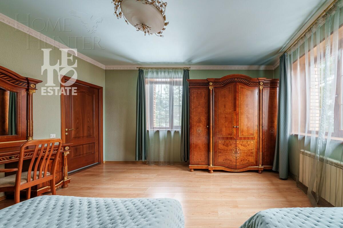 2-этажный коттедж 553.8 м² с отделкой