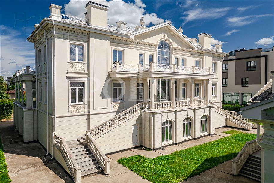 3-этажный коттедж 1 532 м² без отделки