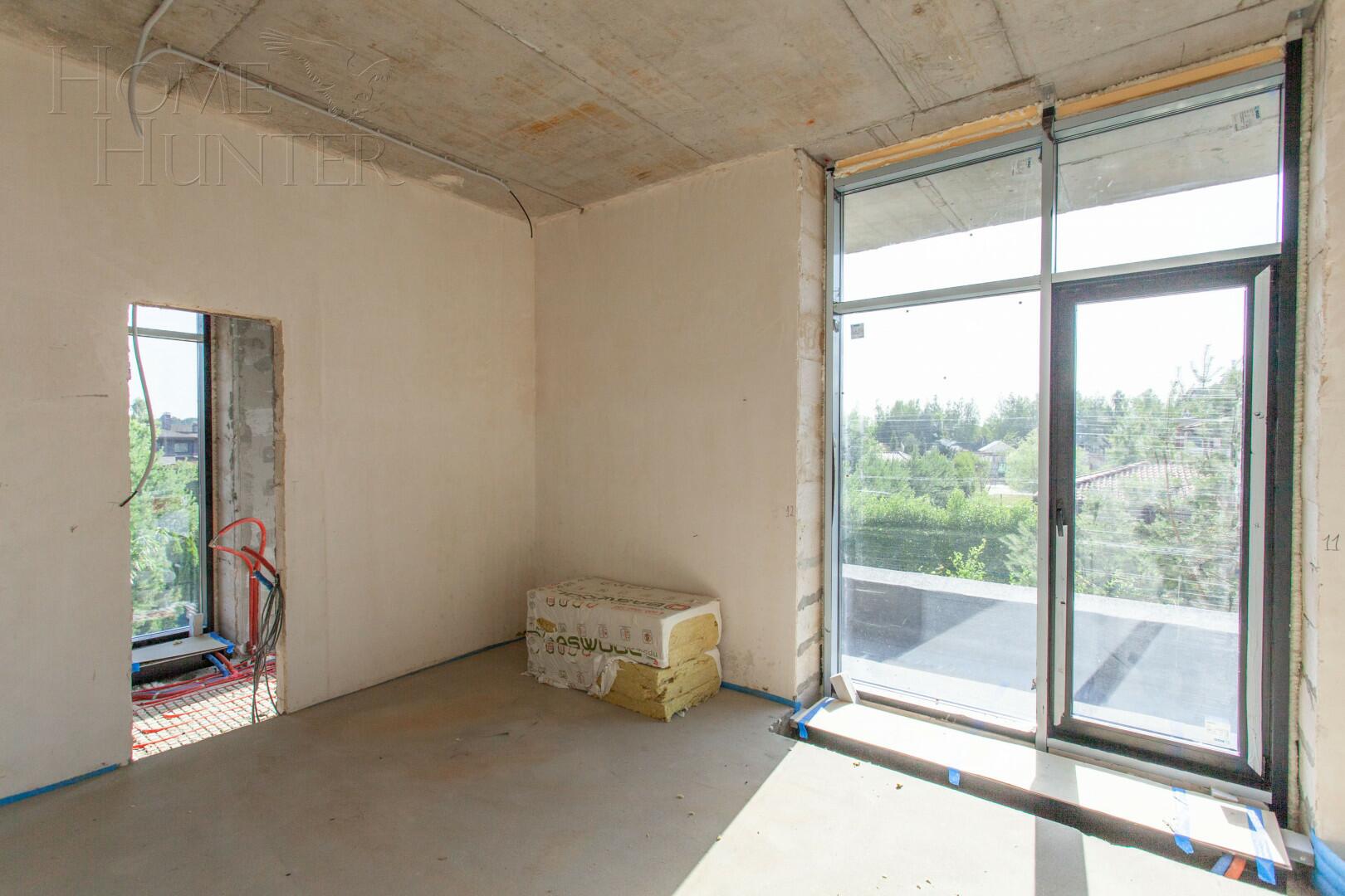 3-этажный коттедж 1 220 м² без отделки