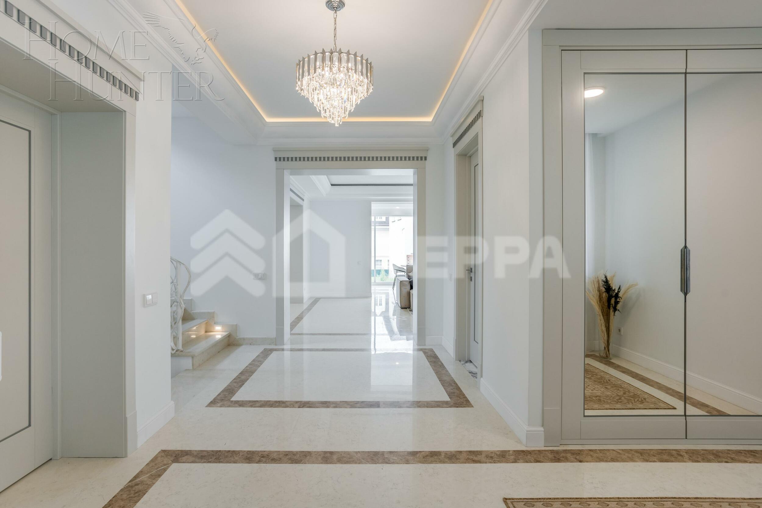 2-этажный коттедж 400 м² с отделкой