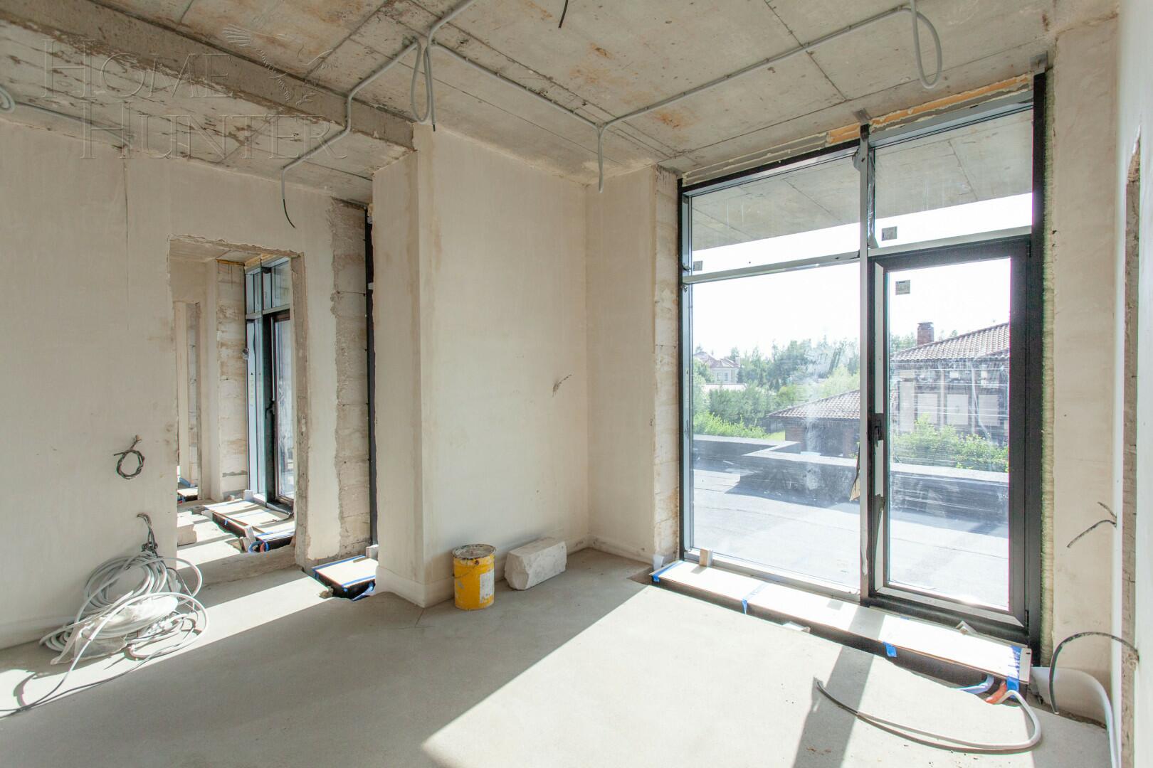 3-этажный коттедж 1 220 м² без отделки