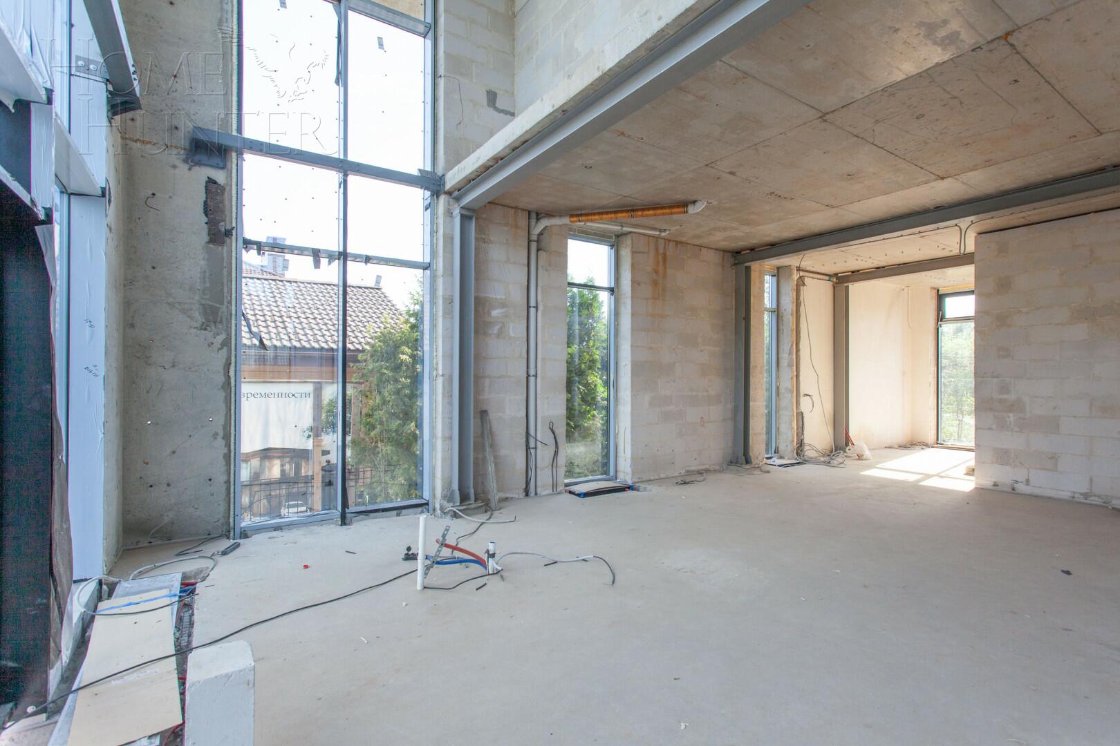 3-этажный коттедж 1 220 м² без отделки