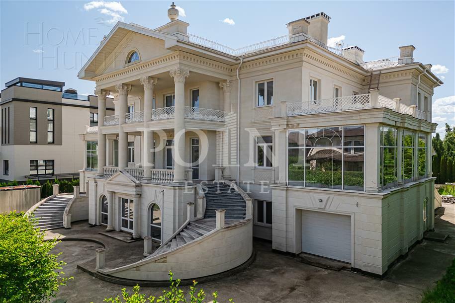 3-этажный коттедж 1 532 м² без отделки