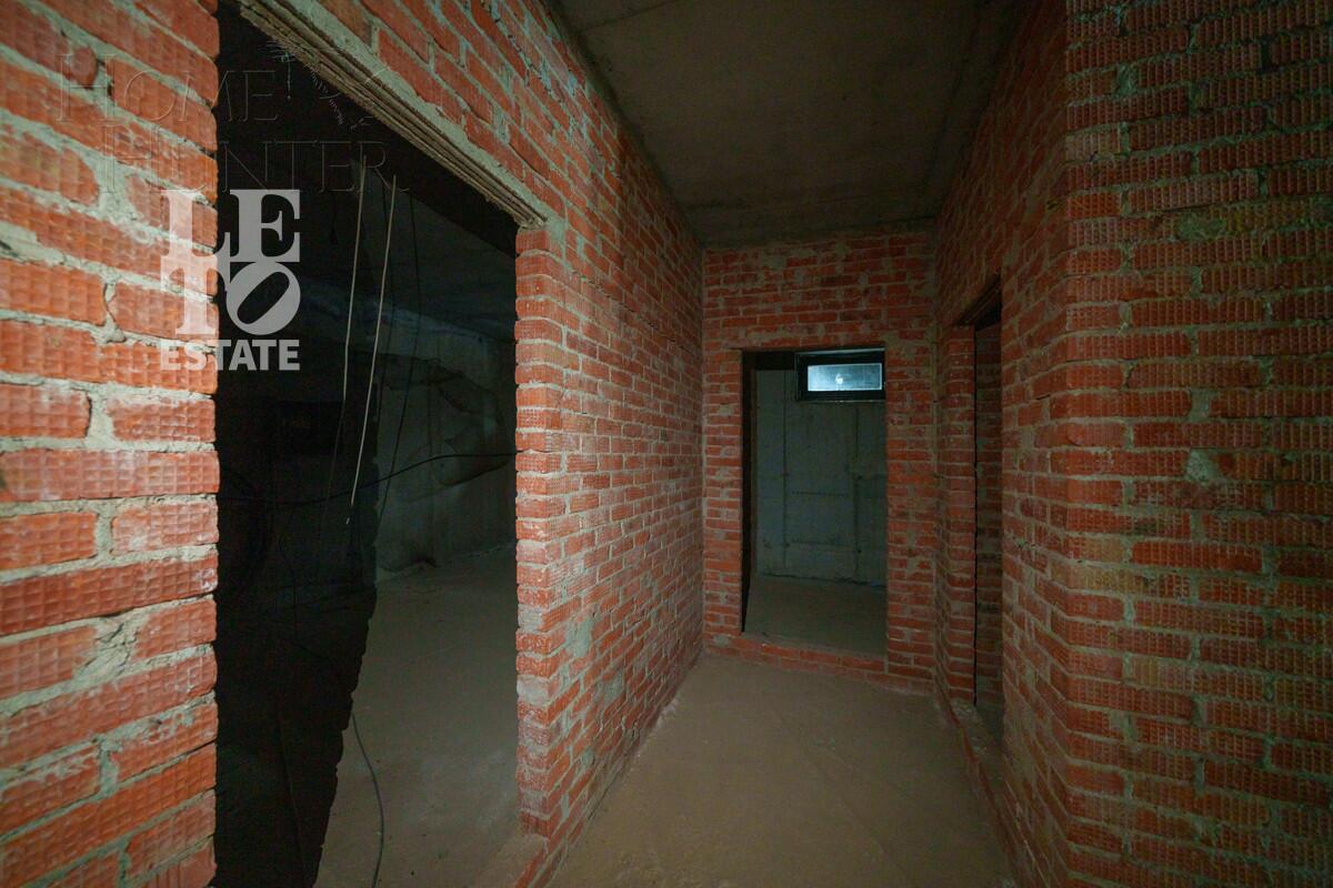 2-этажный коттедж 691.4 м² без отделки