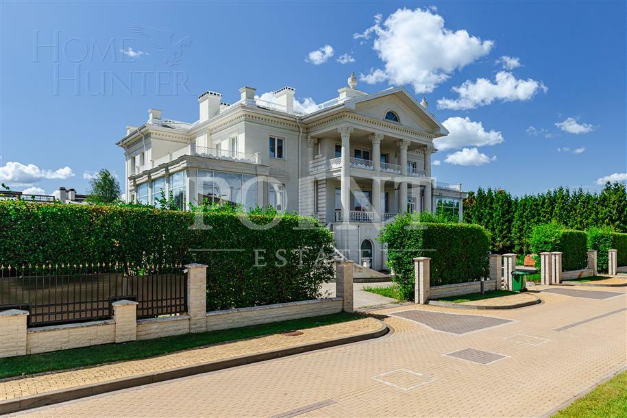 3-этажный коттедж 1 532 м² без отделки