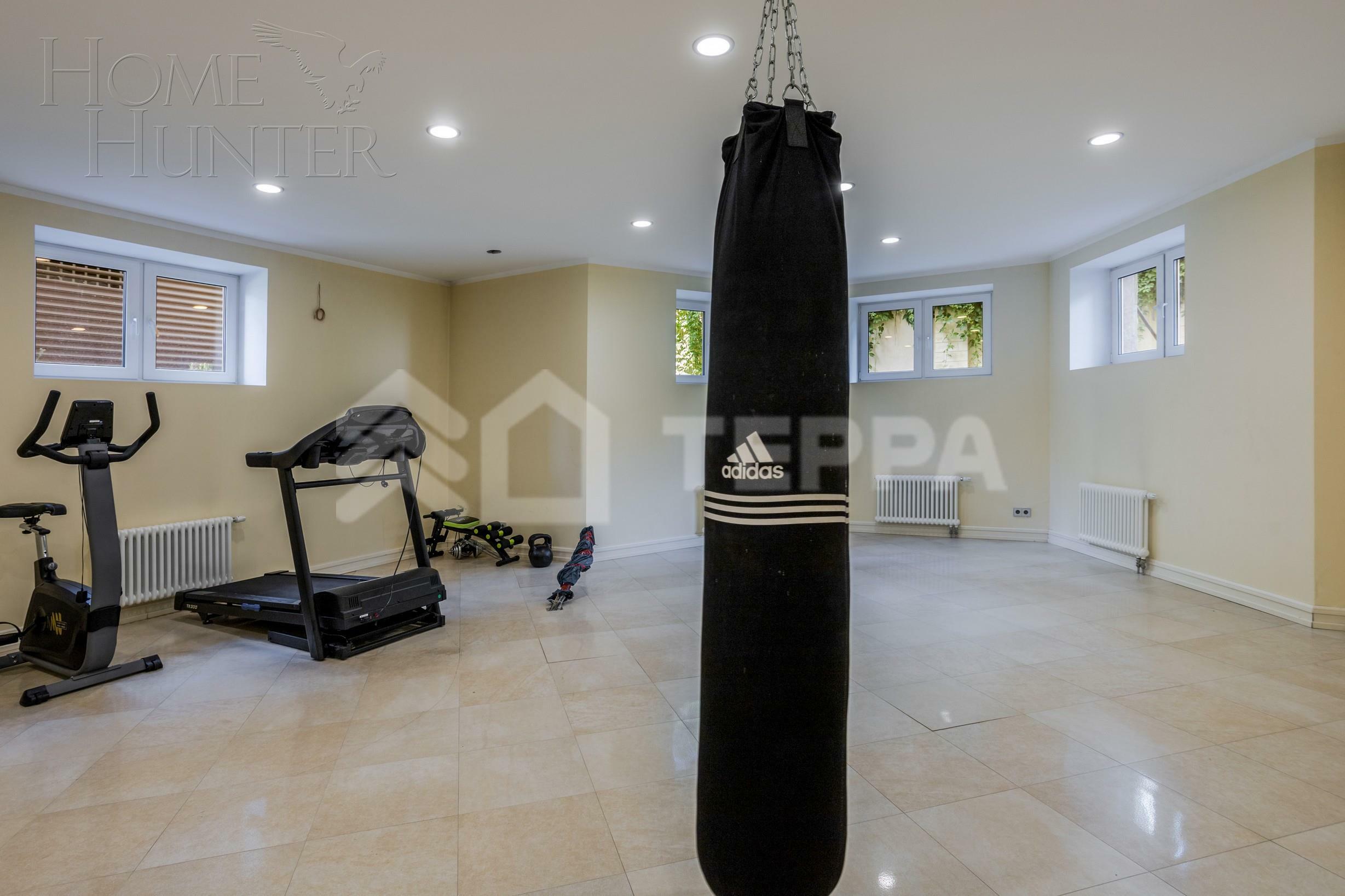 2-этажный коттедж 1 087 м² с отделкой