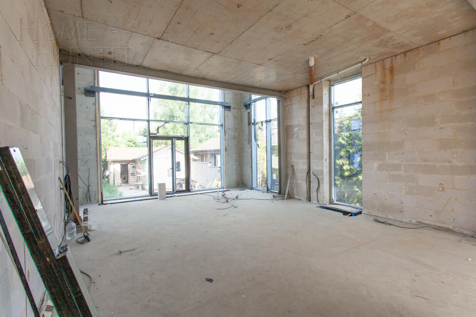 3-этажный коттедж 1 220 м² без отделки