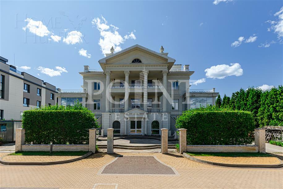 3-этажный коттедж 1 532 м² без отделки