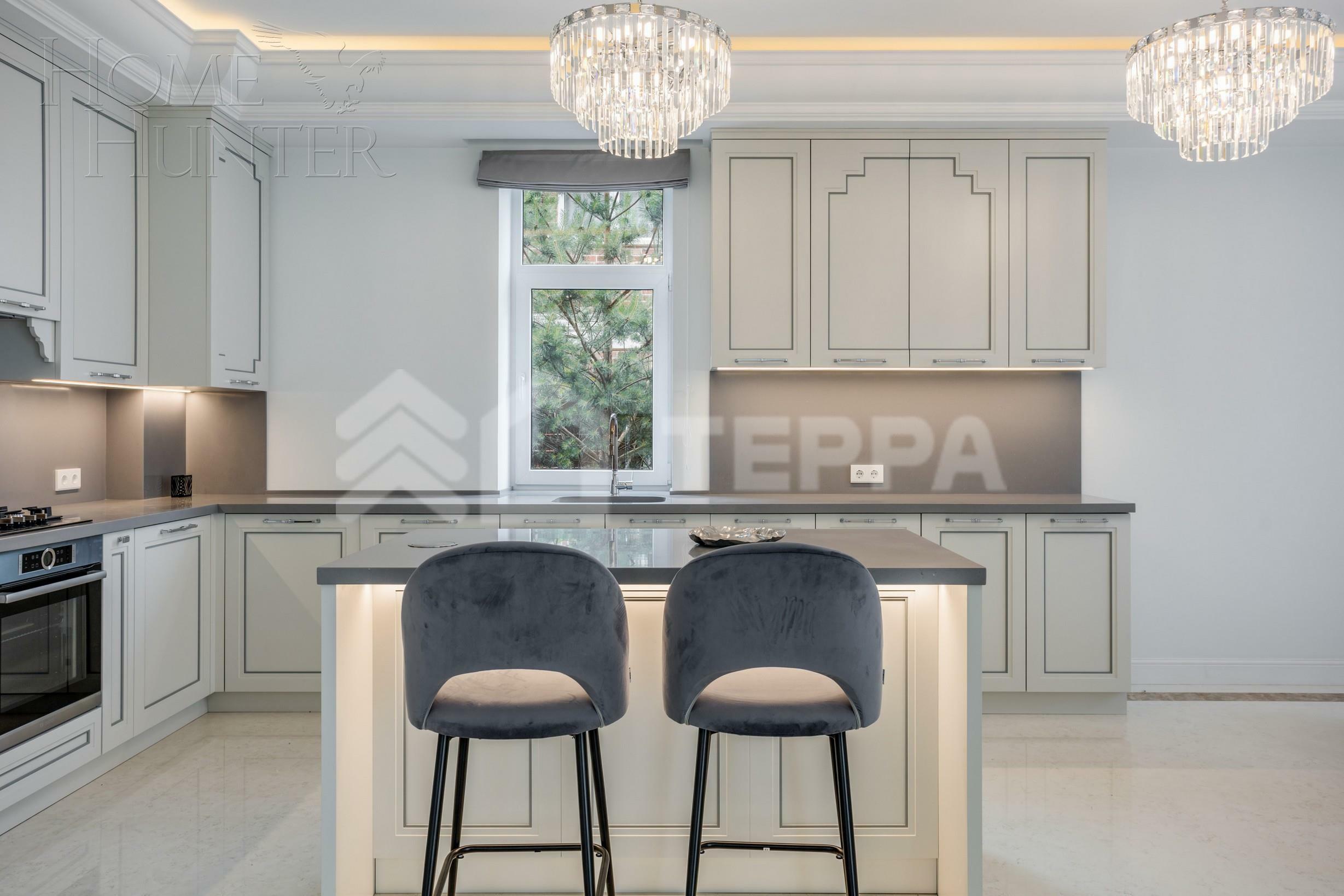 2-этажный коттедж 400 м² с отделкой