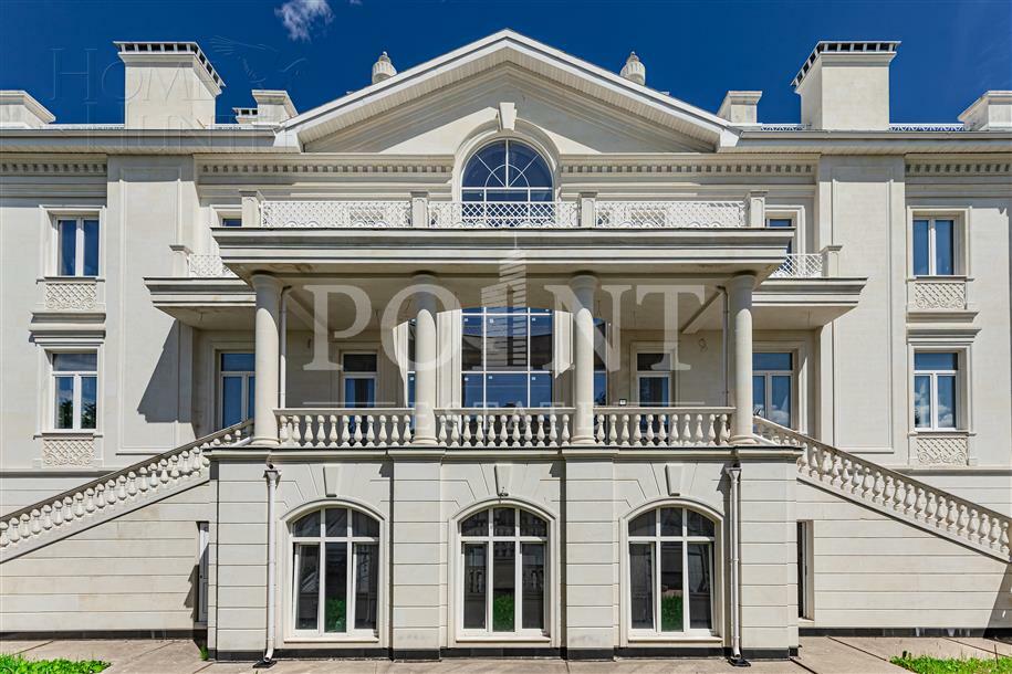 3-этажный коттедж 1 532 м² без отделки