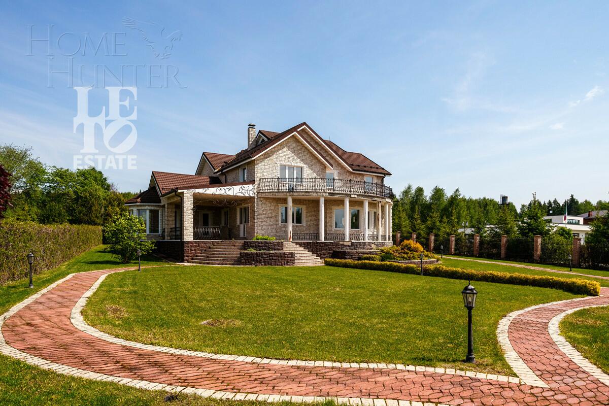 2-этажный коттедж 795 м² без отделки