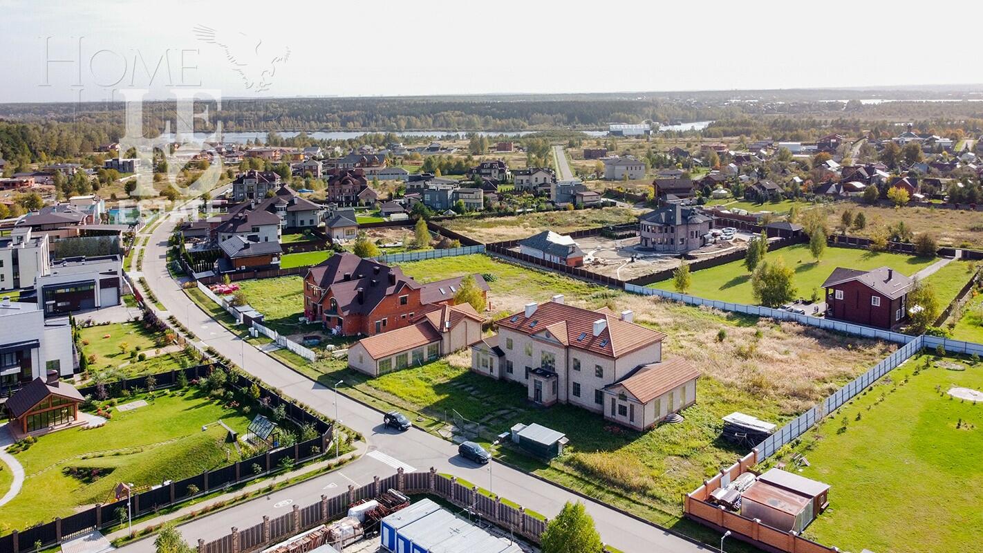 2-этажный коттедж 1 050 м² без отделки