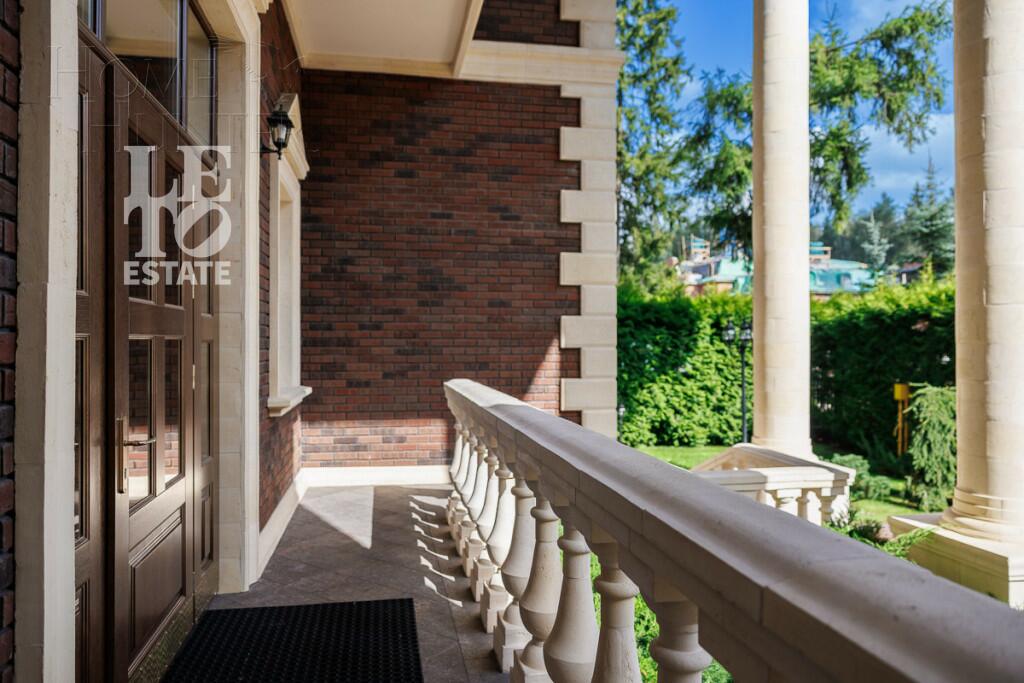 2-этажный коттедж 1 556 м² с отделкой