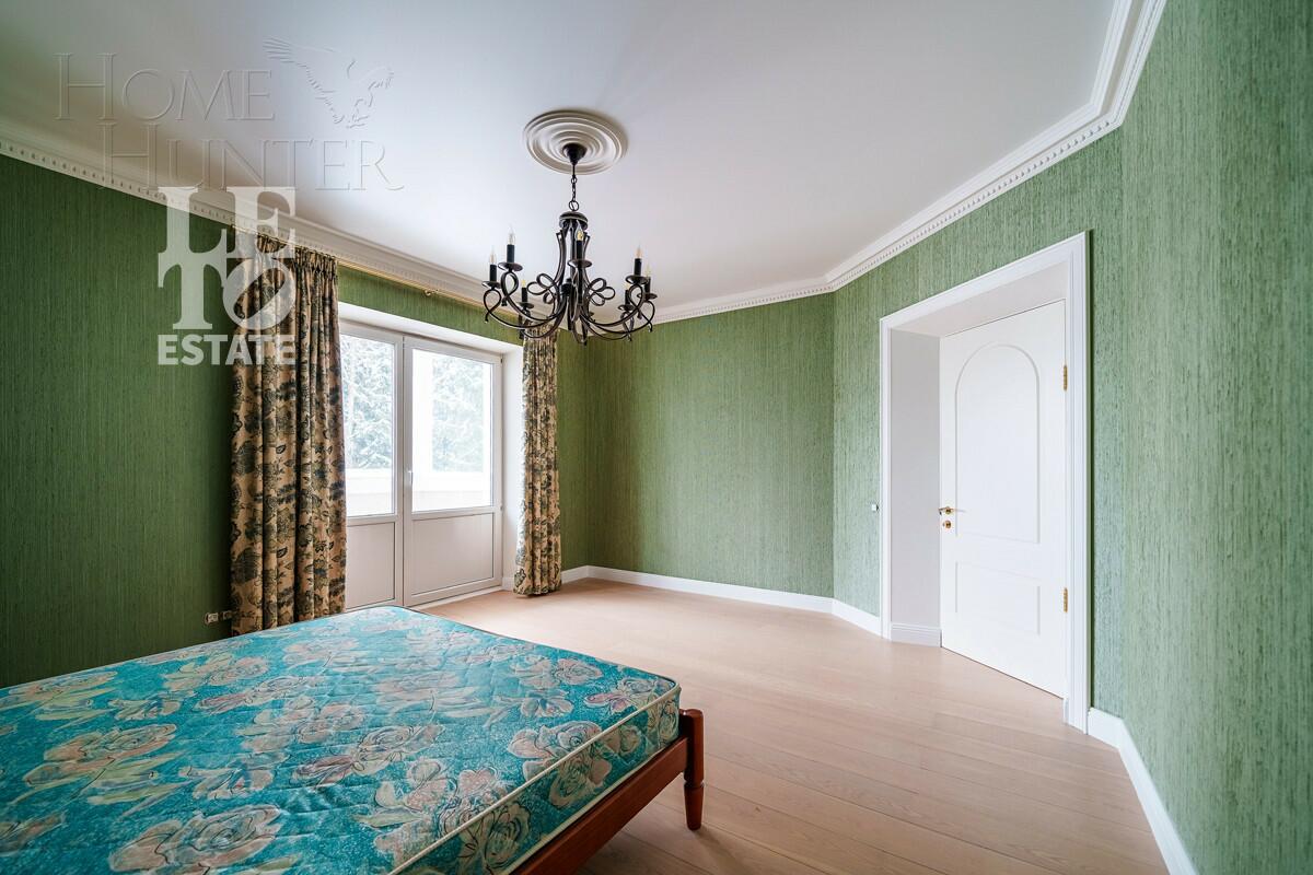 3-этажный коттедж 600 м² с отделкой