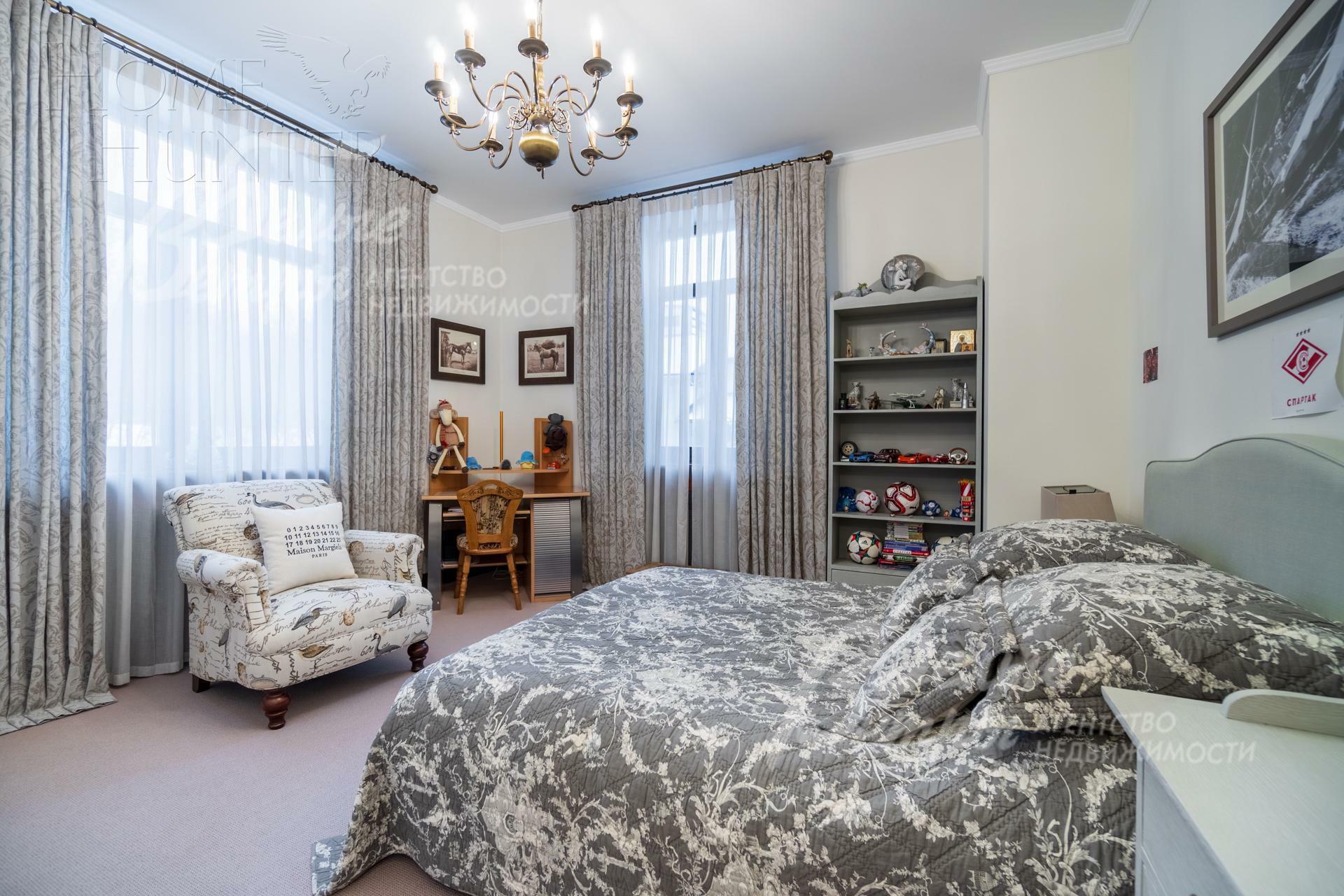 2-этажный коттедж 2 200 м² с отделкой