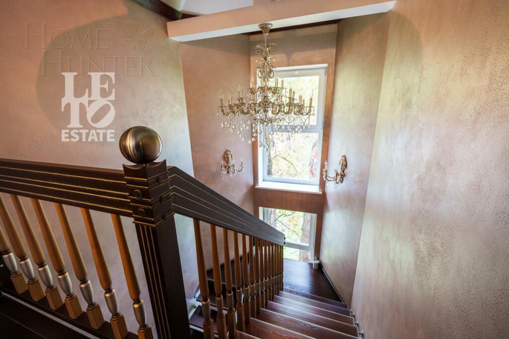 2-этажный коттедж 440.2 м² с отделкой