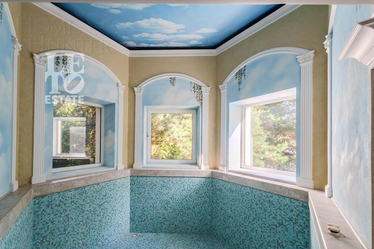 3-этажный коттедж 600 м² с отделкой