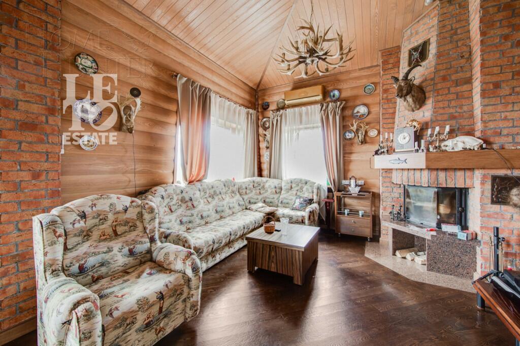 3-этажный коттедж 553.6 м² с отделкой