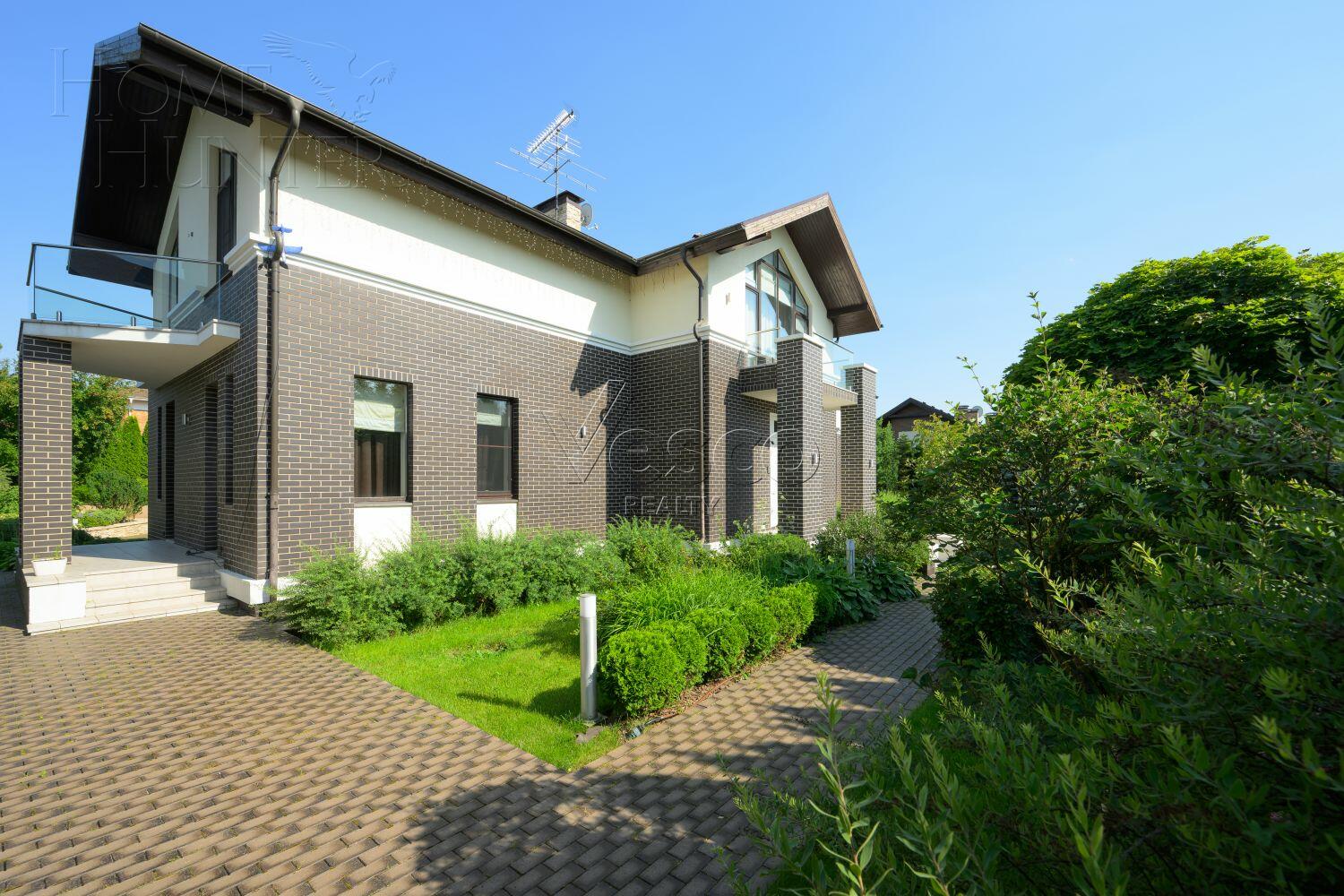 2-этажный коттедж 357 м² с отделкой