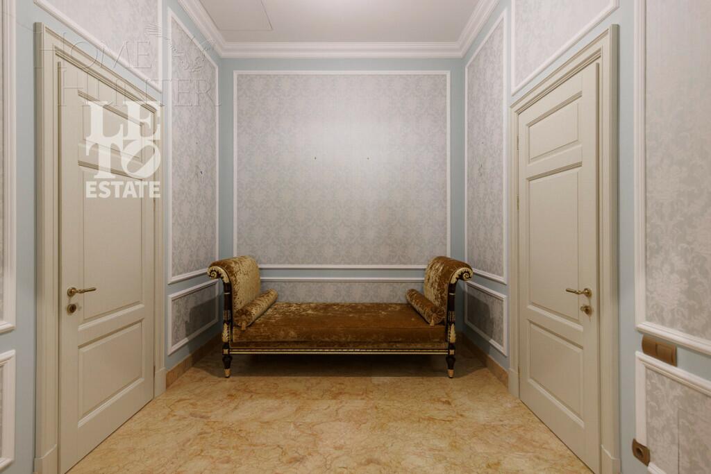 2-этажный коттедж 1 556 м² с отделкой