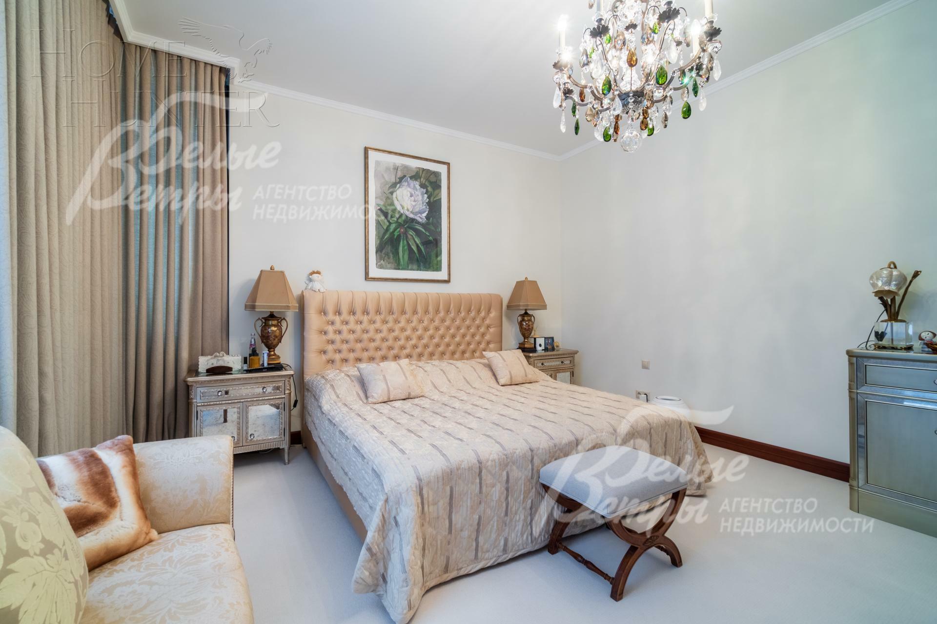 2-этажный коттедж 2 200 м² с отделкой