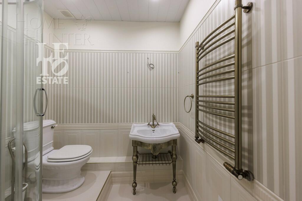 2-этажный коттедж 1 556 м² с отделкой