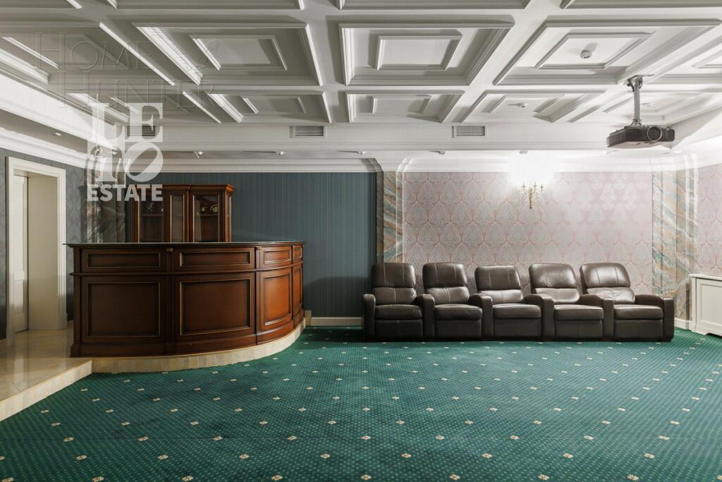 2-этажный коттедж 1 556 м² с отделкой