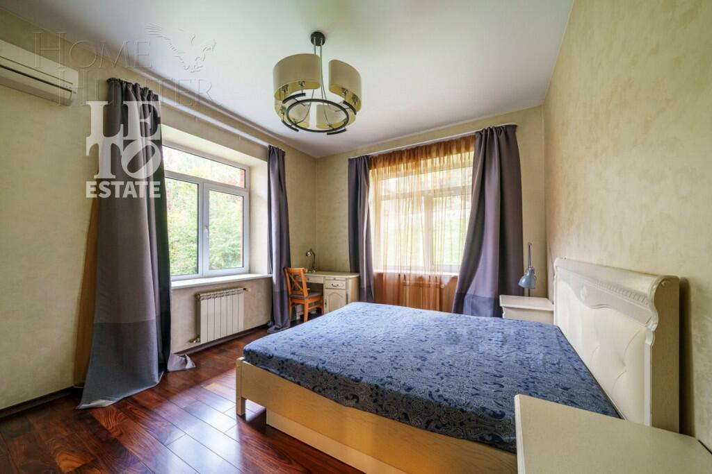 2-этажный коттедж 440.2 м² с отделкой