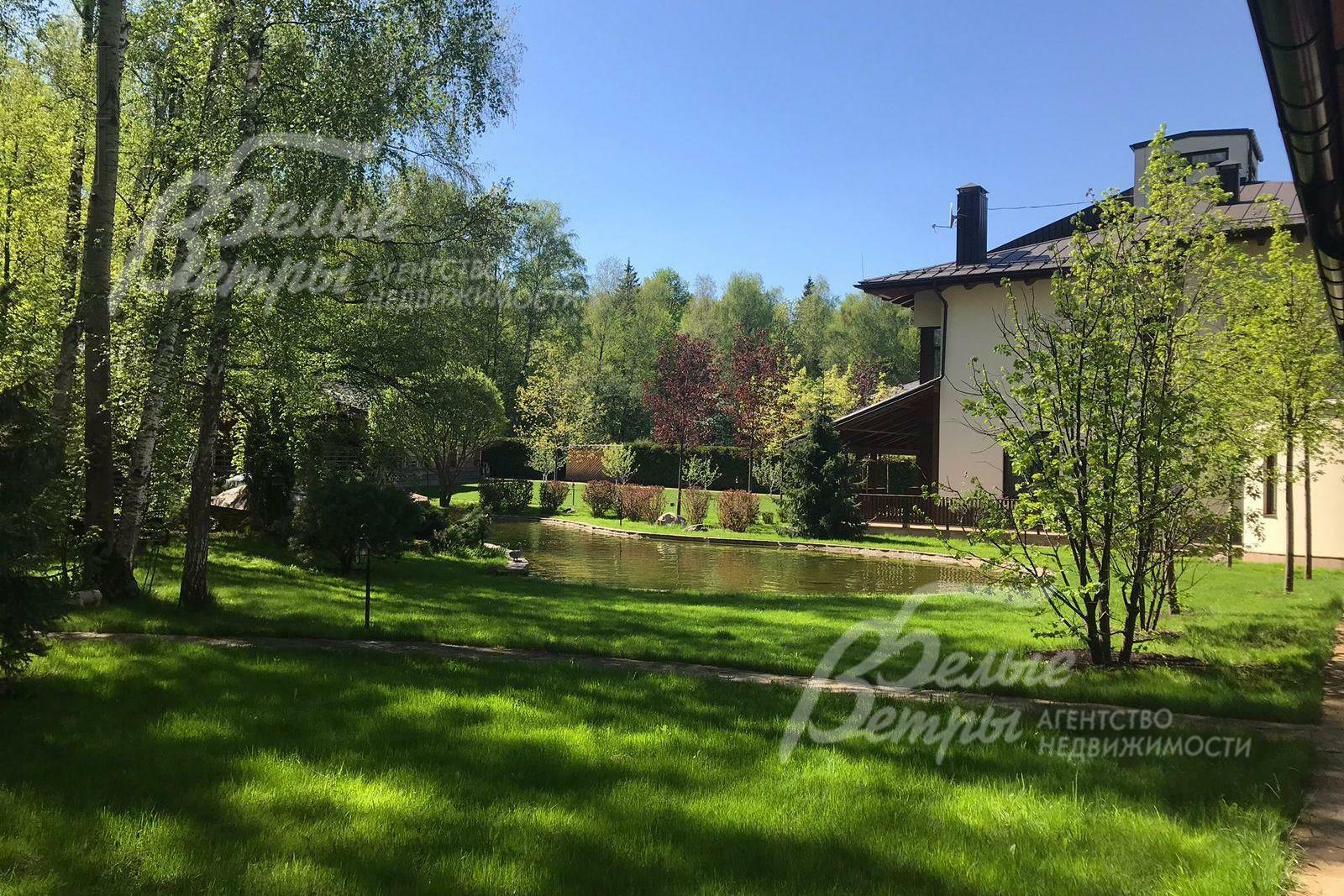 2-этажный коттедж 2 200 м² с отделкой