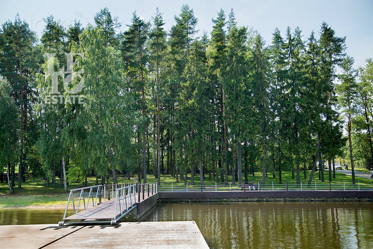 Участок 30.68 сот. в охраняемом поселке