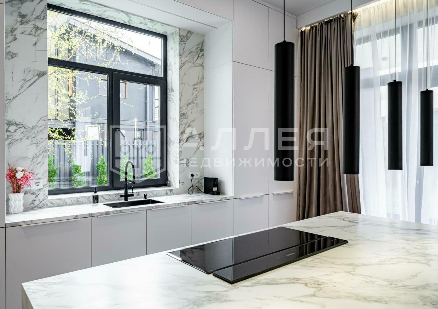 2-этажный коттедж 316 м² с отделкой